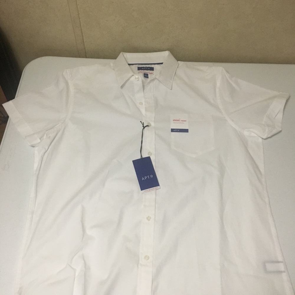 White button down short sleeve (new)